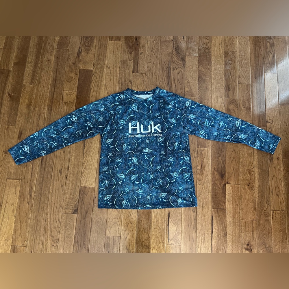 Huk Performance Fabrics Blue Shirt Size L